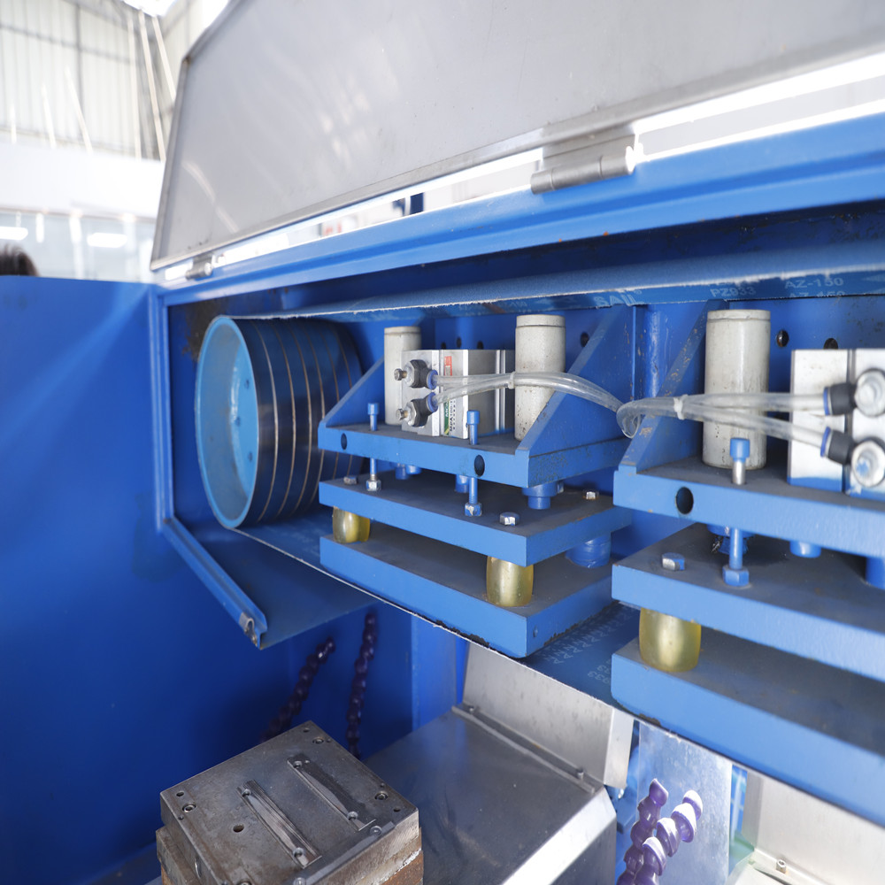 200寬雙工位數(shù)控水砂機(jī) 200寬雙工位數(shù)控水砂機(jī)